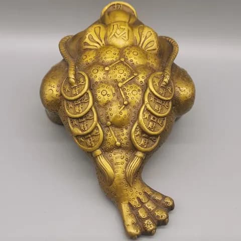 Copper Three-Legged Money Toad Ornament image 3