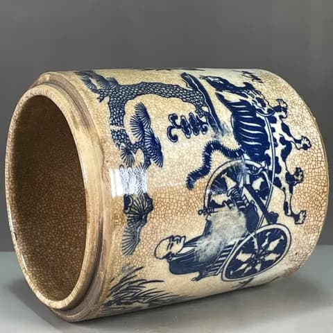 Antique-Style Blue-and-White Figural Covered Jar image 3