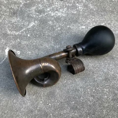 Vintage-Style Copper Car Horn