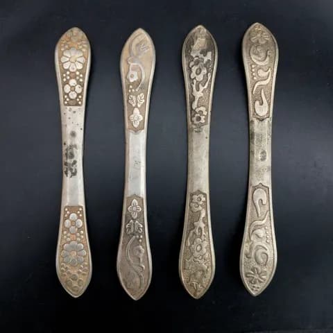 Antique-Style Court Hairpin image 3