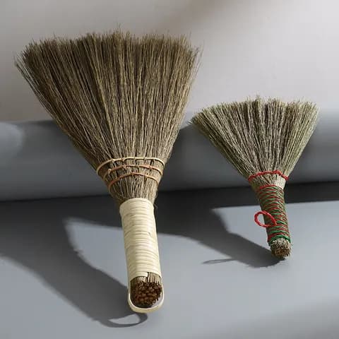Miscanthus Cleaning Brush image 3