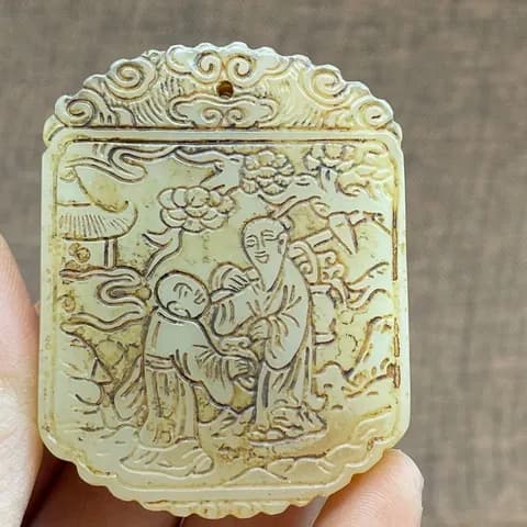 Faux-Jade Crab Ornament image 2