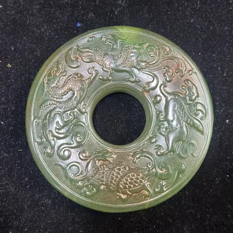 Xiuyan Jade Bi Disc Ornament image 3
