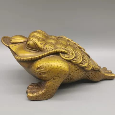 Copper Three-Legged Money Toad Ornament image 2
