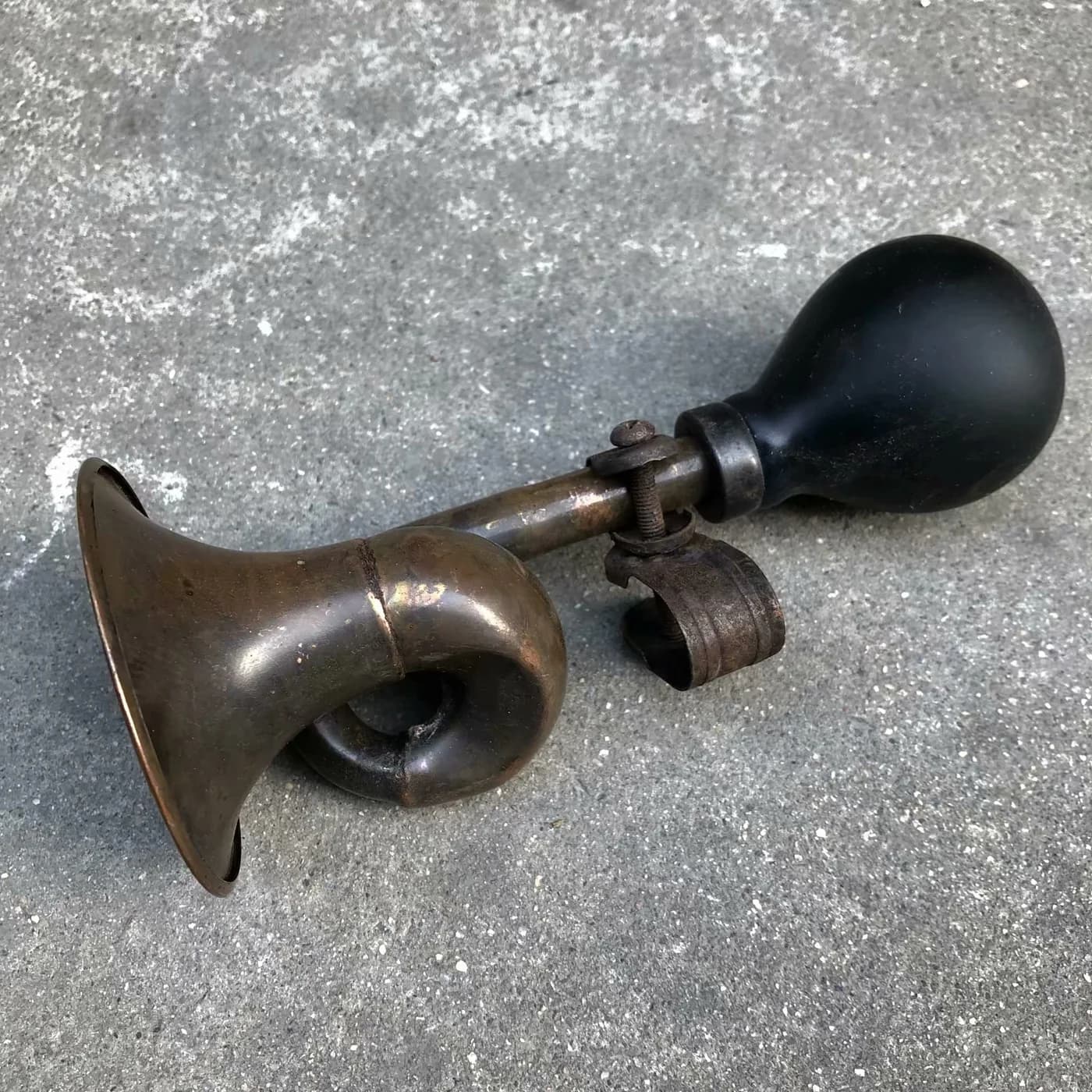 Vintage-Style Copper Car Horn