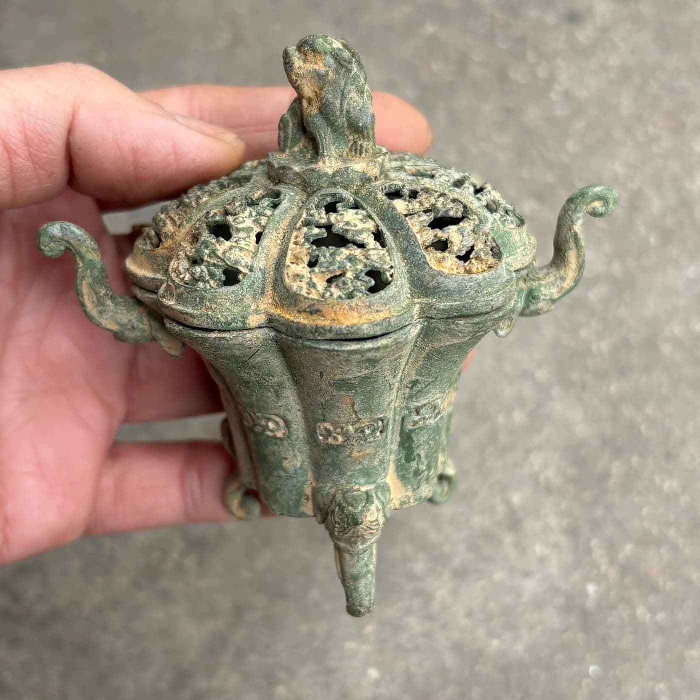 Antique-Style Copper-Alloy Three-Legged Incense Burner with Lion Lid and Twin Handles