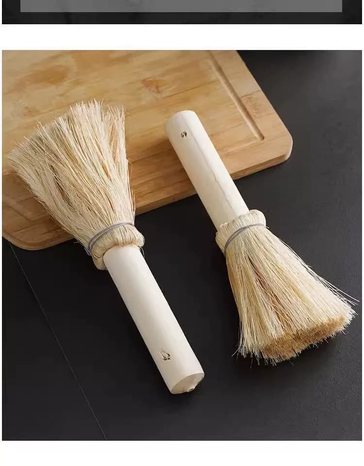 Coconut-Fiber Long-Handled Pot Brush
